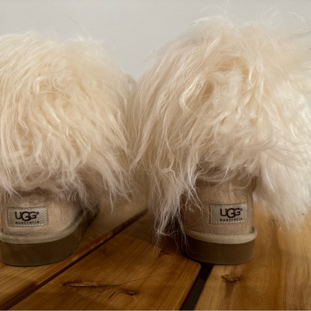 Fluffy Tan Boots - Picture 5 of 5